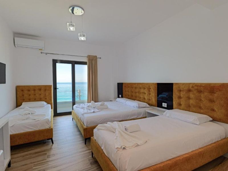 Quadruple Room with Sea View